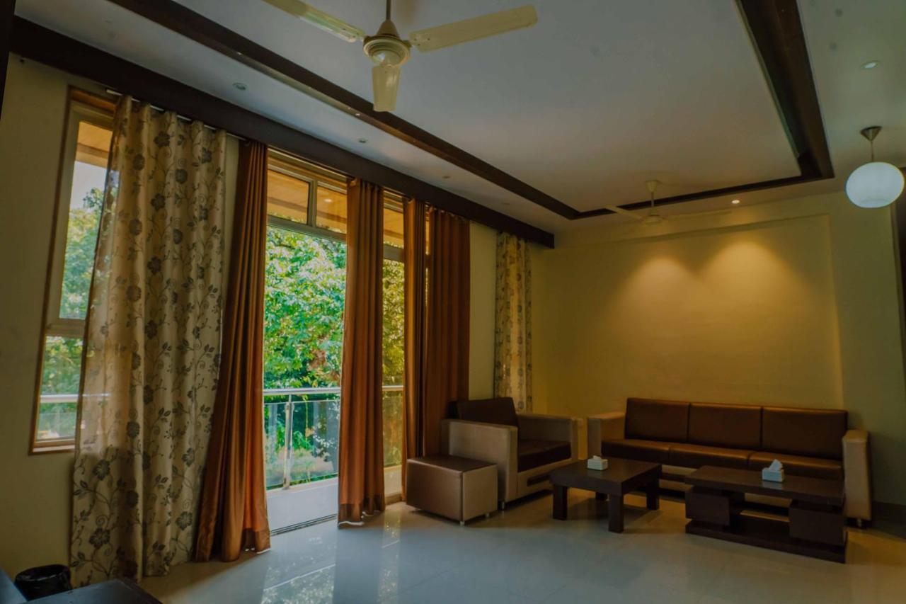 The Oak Woods Hotell Mahābaleshwar Eksteriør bilde