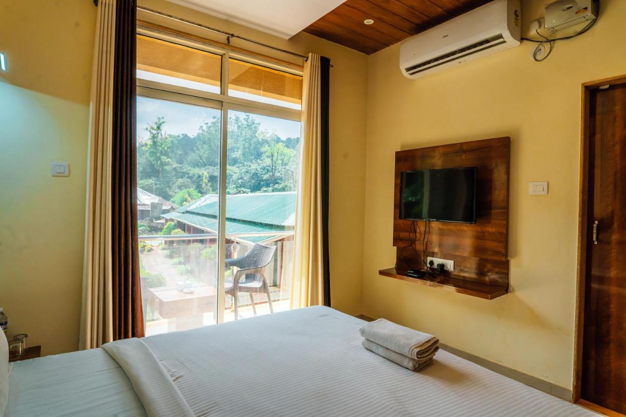 The Oak Woods Hotell Mahābaleshwar Eksteriør bilde