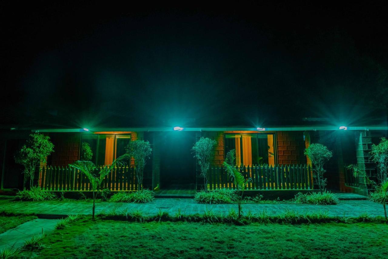 The Oak Woods Hotell Mahābaleshwar Eksteriør bilde